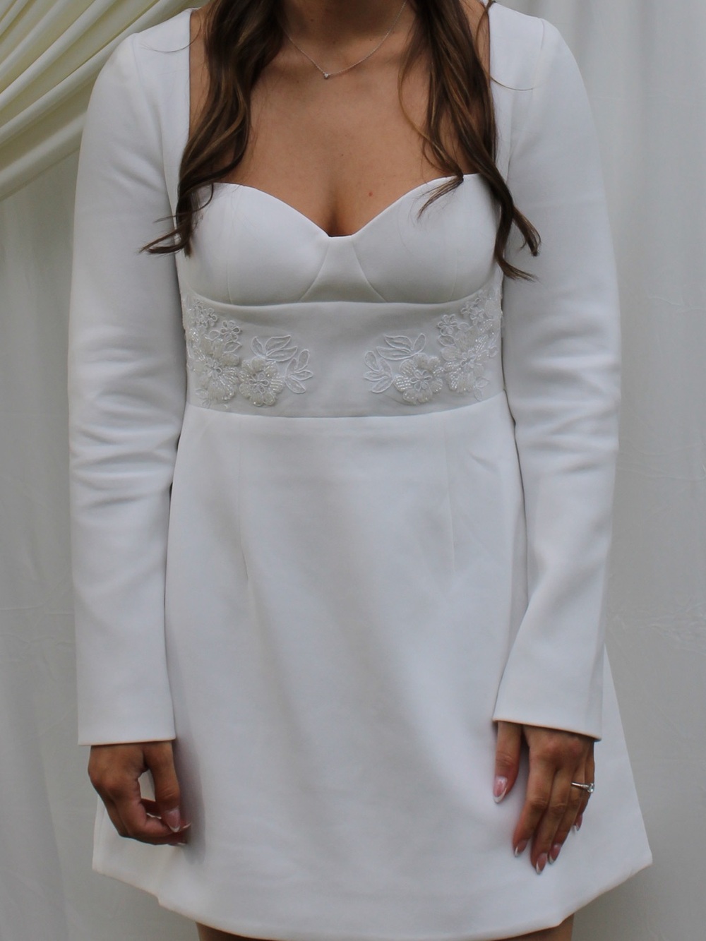 SHE’S THE STANDARD LONG SLEEVE MINI DRESS WHITE